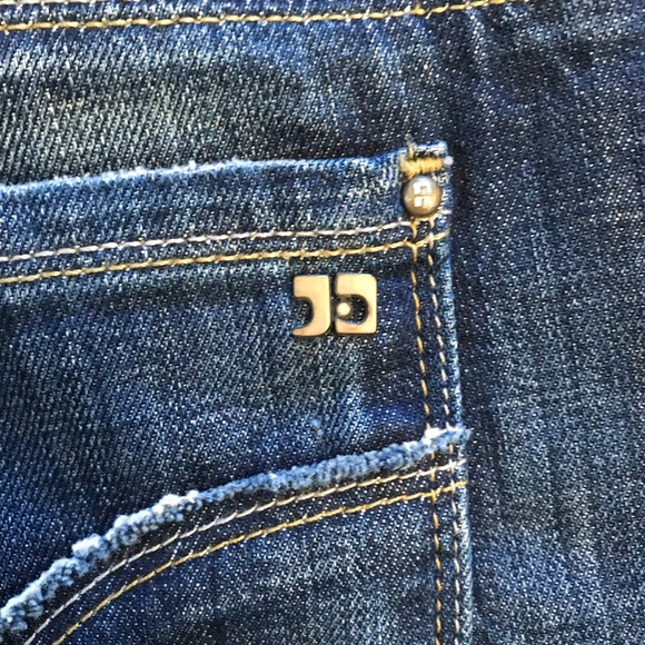 Joe’s Jeans The Best Friend Distressed High Cuffs - Picture 16 of 16